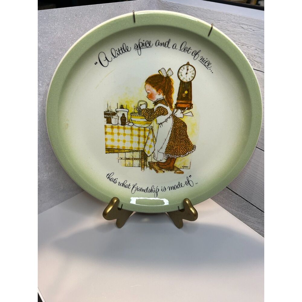 Holly Hobbie A Little Spice and a Lot of Nice Collector Plate American Greetings